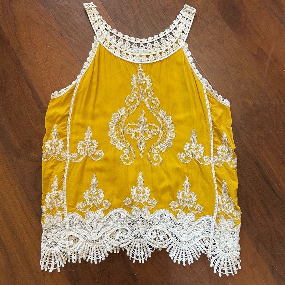 Ultra Pink women's yellow summer embroidered boho lace top size medium